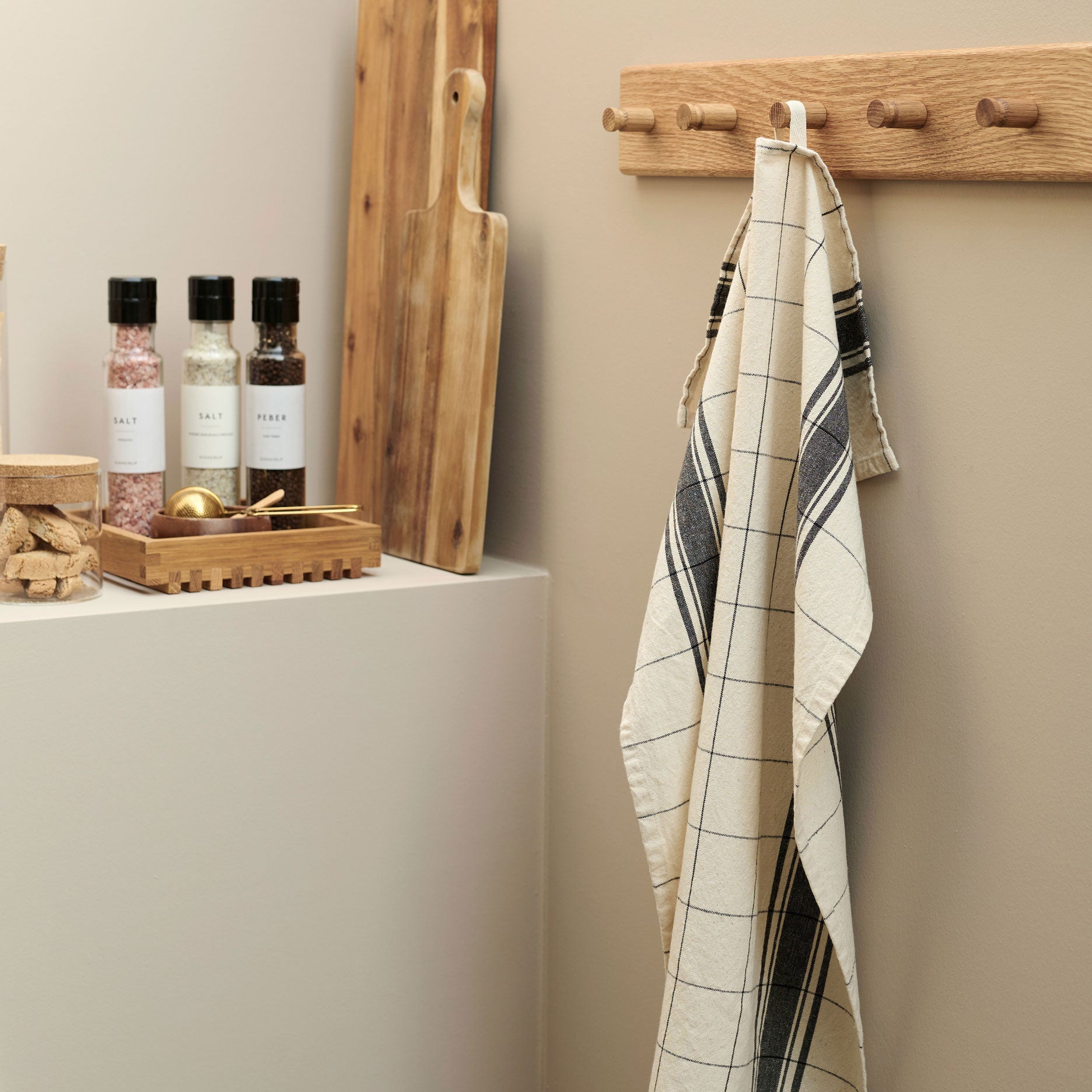 Lines Geschirrhandtuch